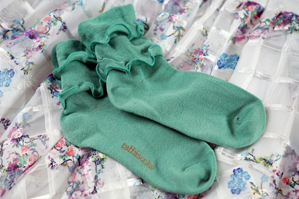 Winnipeg Style Mint green Tabbisocks ruffle crew socks